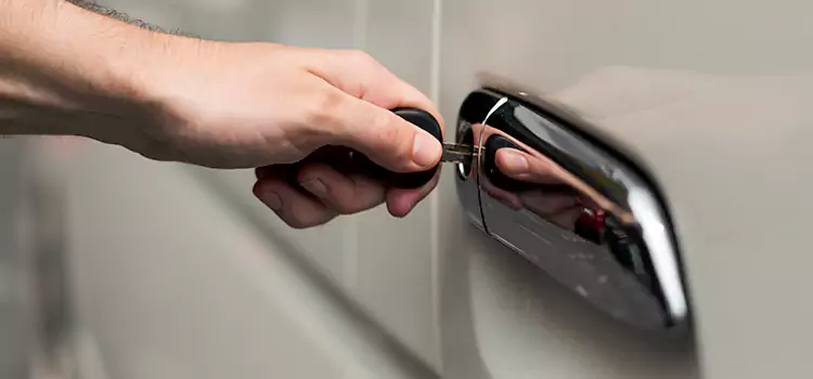 Why Choose Our Auto Locksmith Team in Villa Park, IL?